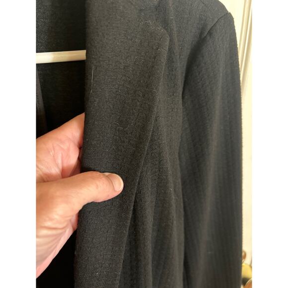 Ann Taylor Black Waffle Texture Blazer Size 8 - Picture 2 of 3